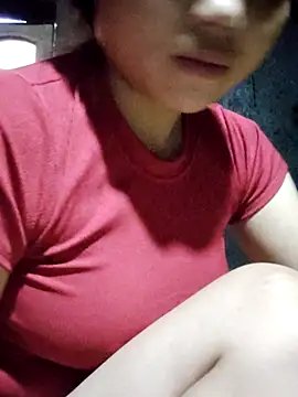 Snapshot of omiu-baby chatting on July 25, 2026, 10:27 pm omiu-baby online show from July 25, 2026, 10:27 pm