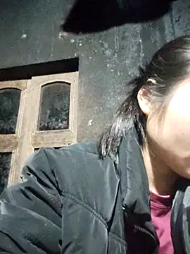 Snapshot of omiu-baby chatting on December 4, 2025, 10:53 pm omiu-baby online show from December 4, 2025, 10:53 pm