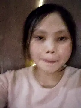 Snapshot of omiu-baby chatting on April 3, 2026, 6:09 am omiu-baby online show from April 3, 2026, 6:09 am