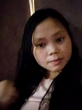 Snapshot of omiu-baby chatting on March 20, 2026, 8:37 am omiu-baby online show from March 20, 2026, 8:37 am