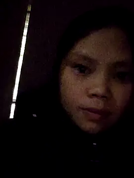 Snapshot of omiu-baby chatting on March 13, 2026, 6:51 am omiu-baby online show from March 13, 2026, 6:51 am