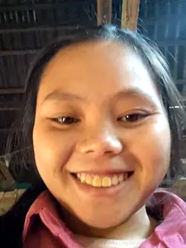 Snapshot of omiu-baby chatting on November 22, 2025, 2:43 am omiu-baby online show from November 22, 2025, 2:43 am