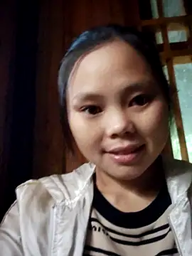 Snapshot of omiu-baby chatting on October 26, 2025, 12:33 am omiu-baby online show from October 26, 2025, 12:33 am