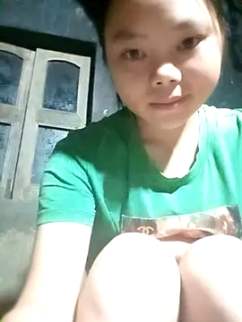 Snapshot of omiu-baby chatting on September 19, 2025, 10:14 pm omiu-baby online show from September 19, 2025, 10:14 pm