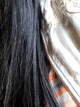 Snapshot of omiu-baby chatting on January 17, 2026, 2:15 am omiu-baby online show from January 17, 2026, 2:15 am