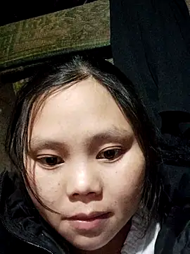 Snapshot of omiu-baby chatting on February 2, 2026, 9:30 am omiu-baby online show from February 2, 2026, 9:30 am