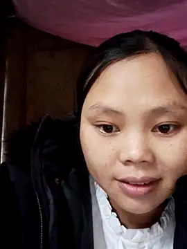 Snapshot of omiu-baby chatting on February 3, 2026, 2:53 am omiu-baby online show from February 3, 2026, 2:53 am