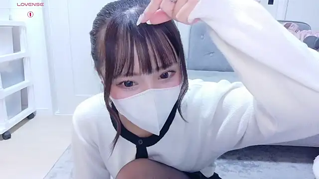 YURi luv online show from October 26, 2025, 10:04 am