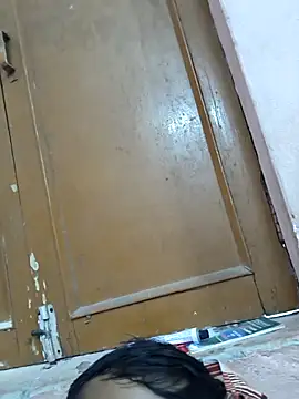 Snapshot of Deshi_hot_boy chatting on September 28, 2025, 8:10 am Deshi hot boy online show from September 28, 2025, 8:10 am