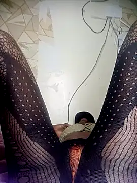 Snapshot of FeliciaZ chatting on December 13, 2025, 8:04 pm FeliciaZ online show from December 13, 2025, 8:04 pm