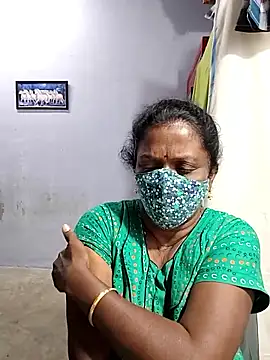 Snapshot of umashreetamil chatting on October 24, 2025, 1:04 am umashreetamil online show from October 24, 2025, 1:04 am