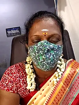 Snapshot of umashreetamil chatting on November 17, 2025, 4:38 am umashreetamil online show from November 17, 2025, 4:38 am