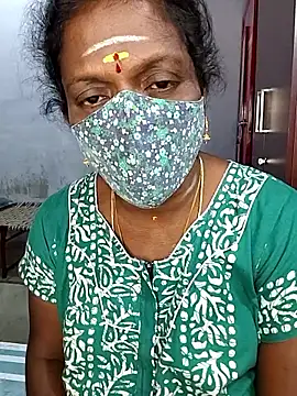 Snapshot of umashreetamil chatting on March 16, 2026, 1:26 pm umashreetamil online show from March 16, 2026, 1:26 pm