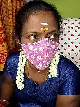 Snapshot of umashreetamil chatting on March 22, 2026, 5:03 pm umashreetamil online show from March 22, 2026, 5:03 pm