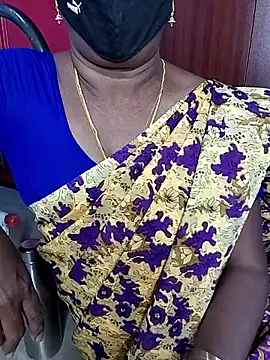 Snapshot of umashreetamil chatting on March 7, 2026, 4:01 pm umashreetamil online show from March 7, 2026, 4:01 pm