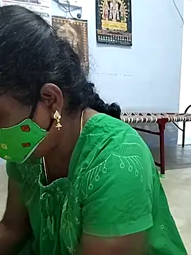 Snapshot of umashreetamil chatting on March 13, 2026, 4:17 am umashreetamil online show from March 13, 2026, 4:17 am