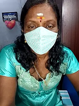 Snapshot of umashreetamil chatting on March 6, 2026, 6:30 am umashreetamil online show from March 6, 2026, 6:30 am