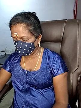 Snapshot of umashreetamil chatting on March 11, 2026, 5:51 pm umashreetamil online show from March 11, 2026, 5:51 pm