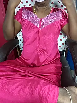 Snapshot of umashreetamil chatting on April 14, 2026, 5:51 pm umashreetamil online show from April 14, 2026, 5:51 pm