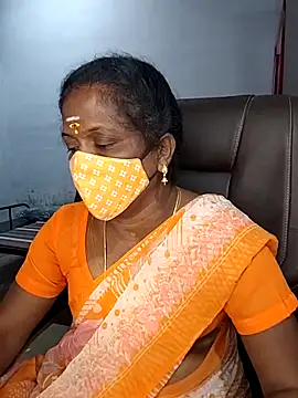 Snapshot of umashreetamil chatting on March 9, 2026, 2:31 pm umashreetamil online show from March 9, 2026, 2:31 pm