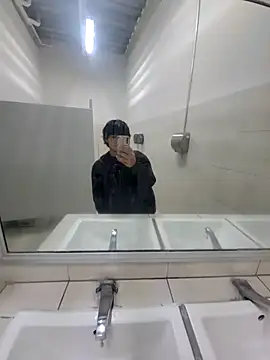 l01alexis online show from March 7, 2026, 2:44 pm