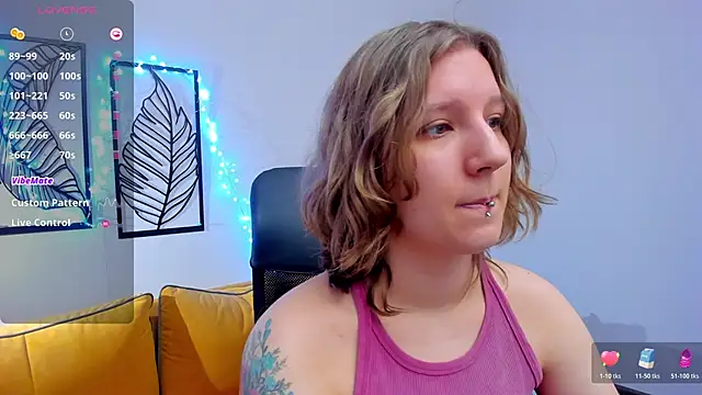 Hailey Foxy online show from December 23, 2025, 9:52 am