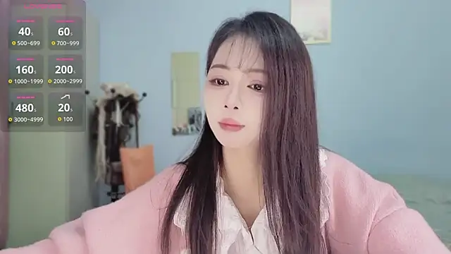 Snapshot of Sue101010 chatting on December 15, 2025, 2:56 pm Sue101010 online show from December 15, 2025, 2:56 pm