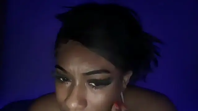 Snapshot of Goddesssxx chatting on September 21, 2025, 11:21 pm Goddesssxx online show from September 21, 2025, 11:21 pm