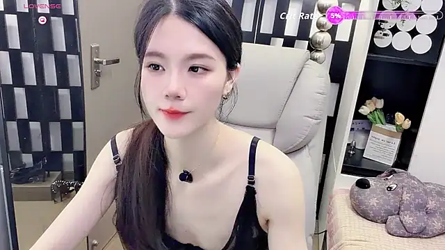 Snapshot of Yueyue-MM chatting on May 26, 2026, 12:36 pm Yueyue-MM online show from May 26, 2026, 12:36 pm