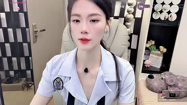 Snapshot of Yueyue-MM chatting on May 31, 2026, 2:39 am Yueyue-MM online show from May 31, 2026, 2:39 am