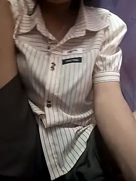 Snapshot of simi-lucy chatting on October 26, 2025, 1:22 pm simi-lucy online show from October 26, 2025, 1:22 pm