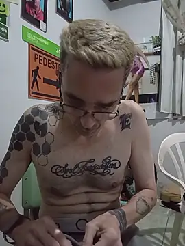 dinho carioca online show from April 23, 2026, 7:37 pm