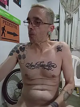 dinho carioca online show from March 17, 2026, 1:19 am