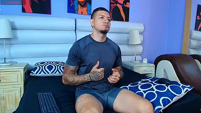Snapshot of Dante_Flamee chatting on July 11, 2026, 12:38 pm Dante Flamee online show from July 11, 2026, 12:38 pm