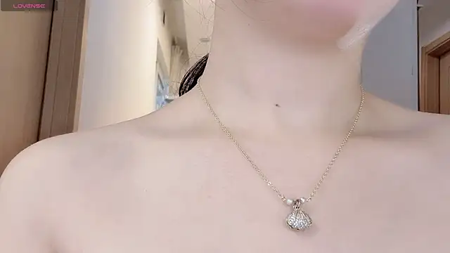 Snapshot of DDDDDoremi chatting on October 28, 2025, 2:56 am DDDDDoremi online show from October 28, 2025, 2:56 am