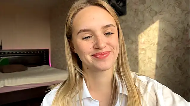 Snapshot of ElisabetLorney chatting on October 11, 2025, 8:04 am ElisabetLorney online show from October 11, 2025, 8:04 am
