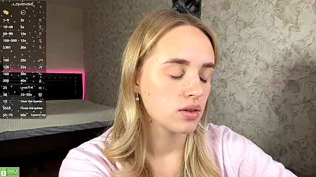 ElisabetLorney online show from November 7, 2025, 8:08 am