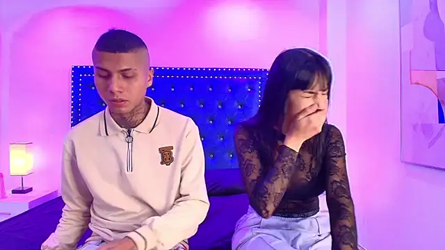 Snapshot of Damian_and_roxanne chatting on November 8, 2025, 12:42 pm Damian and roxanne online show from November 8, 2025, 12:42 pm