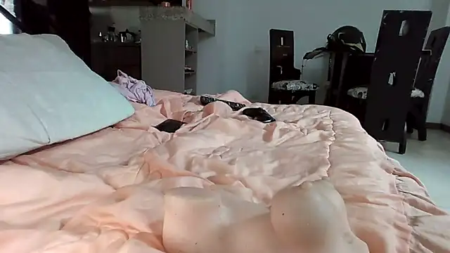 Alejandro92 cali online show from February 9, 2026, 8:18 pm