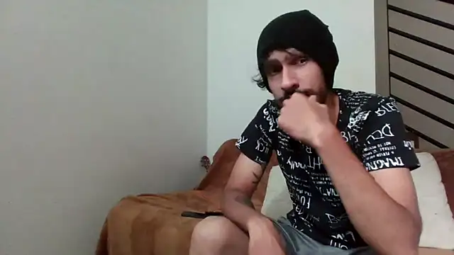 Alejandro92 cali online show from May 18, 2026, 7:29 pm