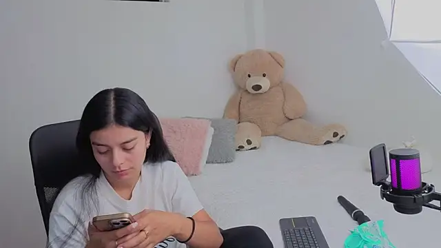 Snapshot of valerihouse chatting on January 16, 2026, 1:20 am valerihouse online show from January 16, 2026, 1:20 am