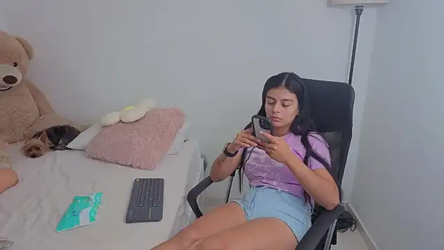 valerihouse online show from October 24, 2025, 12:53 am