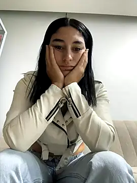 Snapshot of Scarlett_12 chatting on September 26, 2025, 11:06 am Scarlett 12 online show from September 26, 2025, 11:06 am