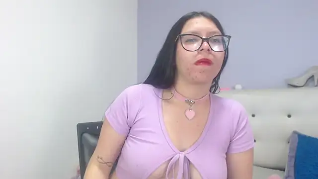 Snapshot of Kate_Gale chatting on October 23, 2025, 7:45 pm Kate Gale online show from October 23, 2025, 7:45 pm