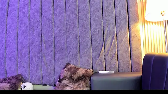 Snapshot of Rowan_Mills chatting on October 5, 2025, 6:20 pm Rowan Mills online show from October 5, 2025, 6:20 pm