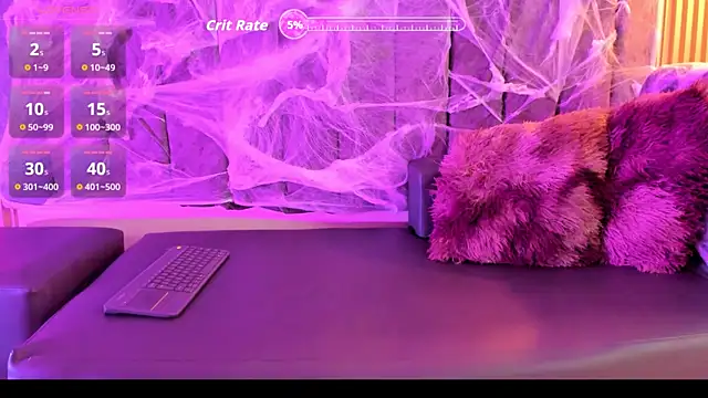 Snapshot of Rowan_Mills chatting on October 6, 2025, 8:31 pm Rowan Mills online show from October 6, 2025, 8:31 pm