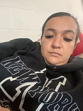 Snapshot of andrea-cohen chatting on December 5, 2025, 4:49 pm andrea-cohen online show from December 5, 2025, 4:49 pm