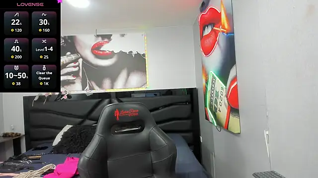 Snapshot of Sara_Bdsm_ chatting on November 27, 2025, 2:06 pm Sara Bdsm online show from November 27, 2025, 2:06 pm