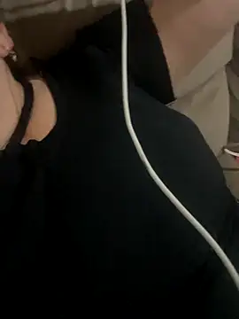 bruna438 online show from October 1, 2025, 7:51 pm