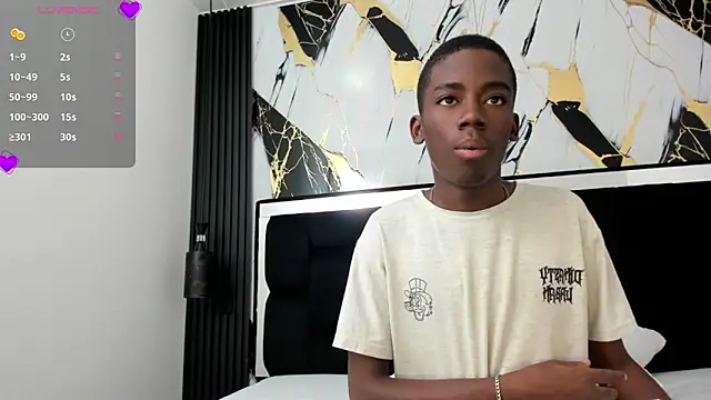 Snapshot of Alan_blacke chatting on December 1, 2025, 1:23 pm Alan blacke online show from December 1, 2025, 1:23 pm